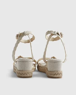 Beige Scallop Trim Wedges