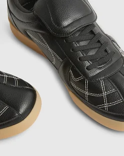 Black Fold Over Tongue Football Trainers