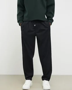 Black Regular Fit Pleated Joggers