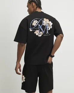 Black Regular Fit Textured Shorts
