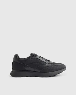 Black Runner Trainers