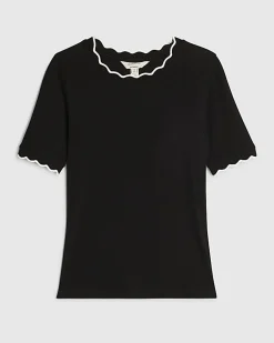 Black Scallop Trim Fitted T-Shirt