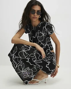 Black Short Sleeve Embroidered T-Shirt
