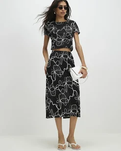 Black Short Sleeve Embroidered T-Shirt