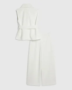 Girls White Sleeveless Blazer Set