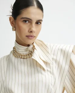 Gold Beaten Link Collar Necklace