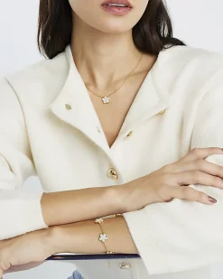 Gold Flower pendant Necklace