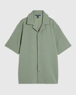 Green Regular Fit Textured Shirt