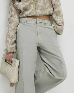 Green Seam Detail Cropped Jeans