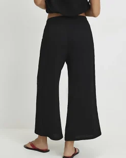 Petite Black Pull On Textured Culottes