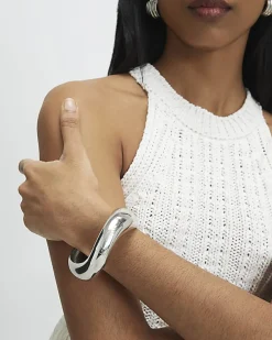 Silver curved hinge bracelet