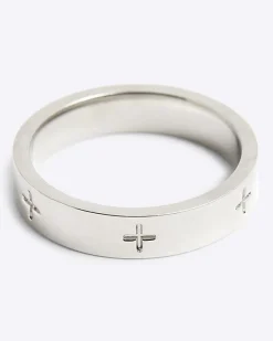 Silver stainless steel chain link ring